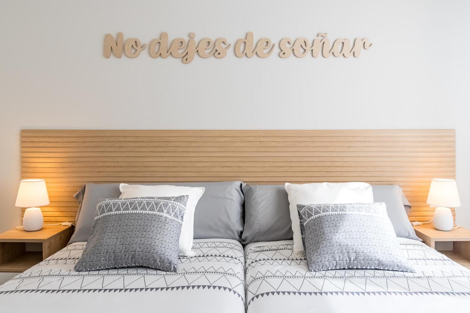 Home In Castro Con Parking Castro Urdiales Bagian luar foto
