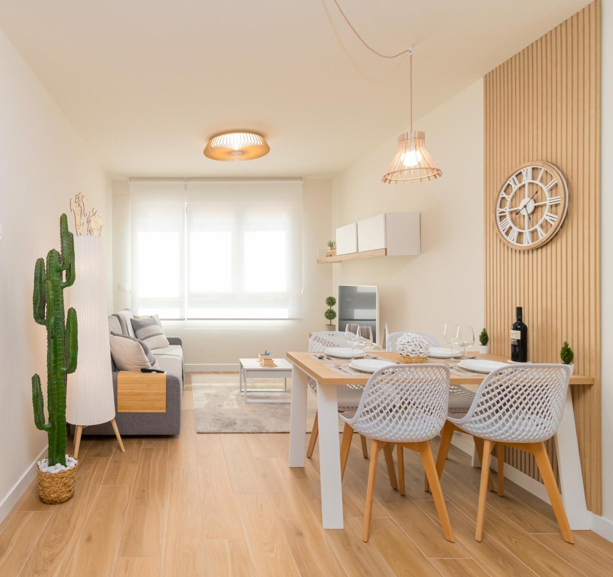 Home In Castro Con Parking Castro Urdiales Bagian luar foto